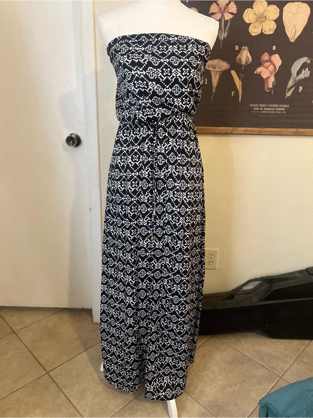 Xhilaration Strapless Aztec Print Maxi Dress